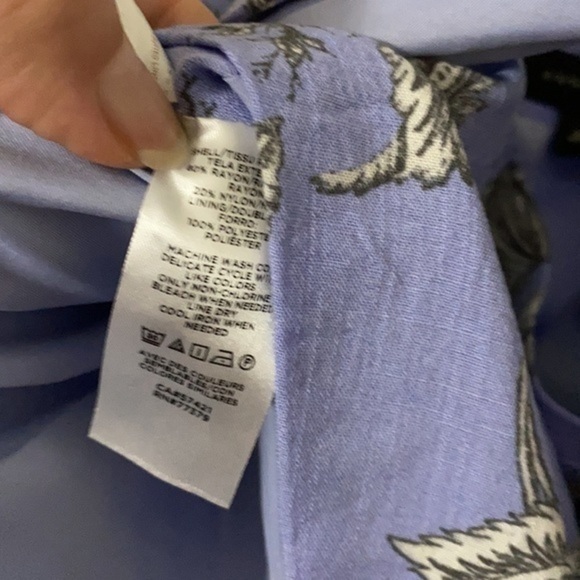 Ann Taylor floral wrap skirt - Picture 7 of 8